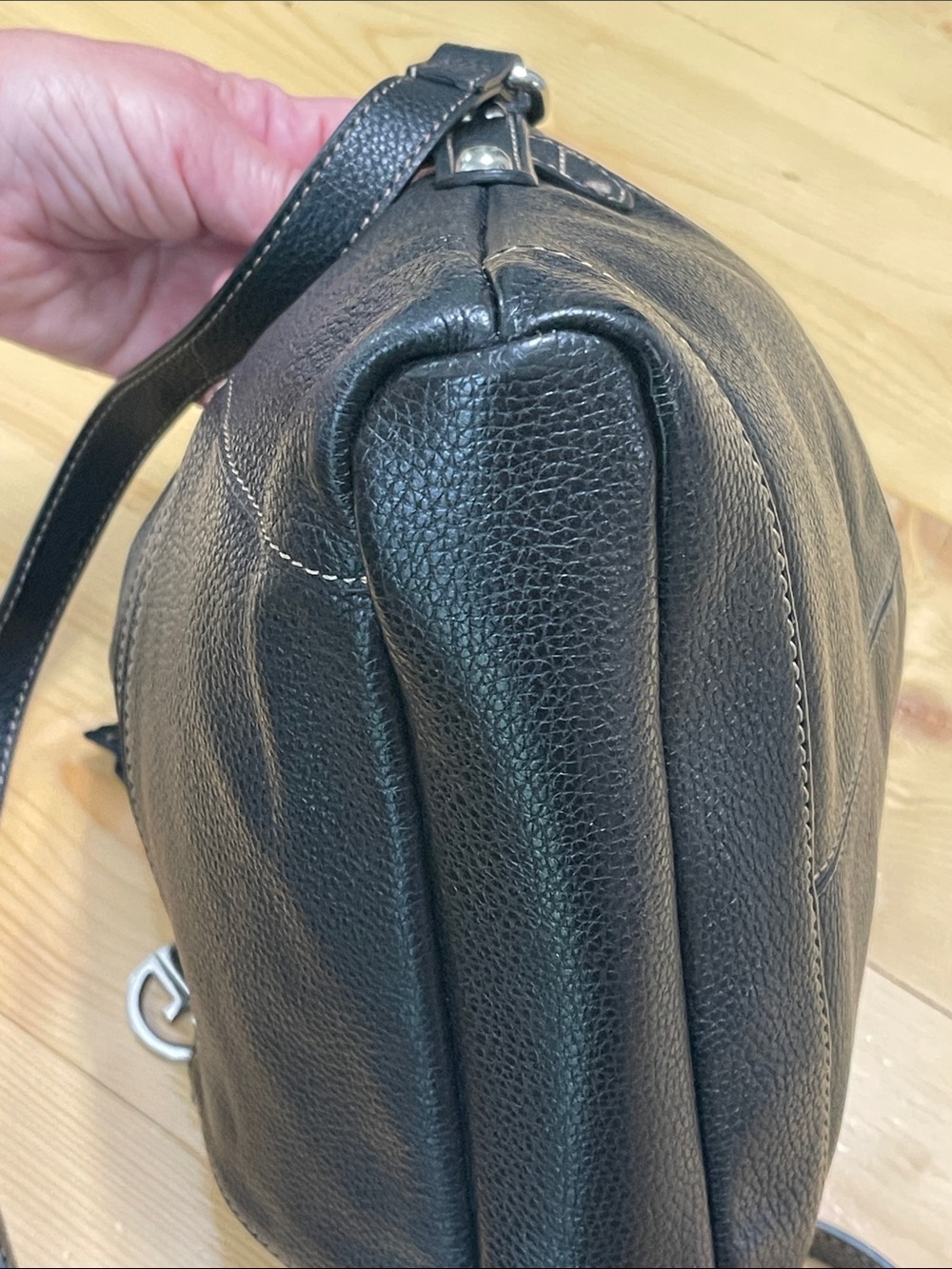Giani Bernini Black Pebbled Leather Multi-Pocket Crossbody Bag Organizer - Picture 10 of 16